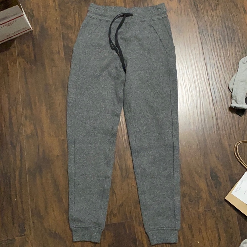 Lululemon Brand new scuba jogger